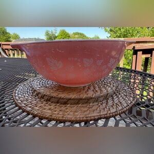 Vintage Pyrex Gooseberry Pink Cinderella Nesting Mixing Bowl – 444 (4 Quart)